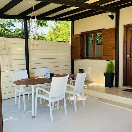 House By The Sea In Artemis Apartment Exterior photo