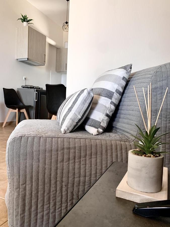 House By The Sea In Artemis Apartment